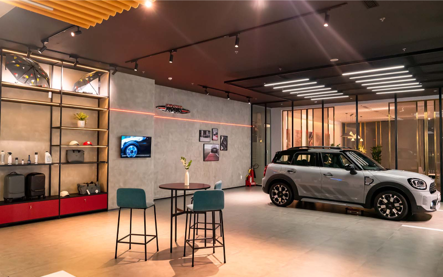 Thiết kế nội thất showroom ô tô Industrial